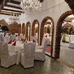 & Restaurant Bei Baki Hotel