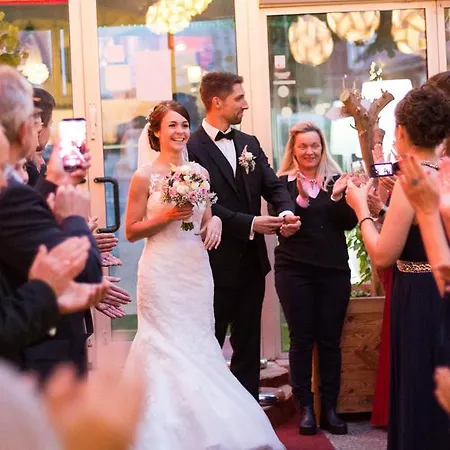 & Restaurant Bei Baki Sehnde